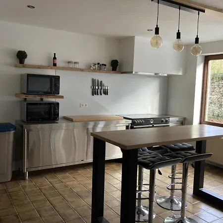 Dhoris بيت للعطل